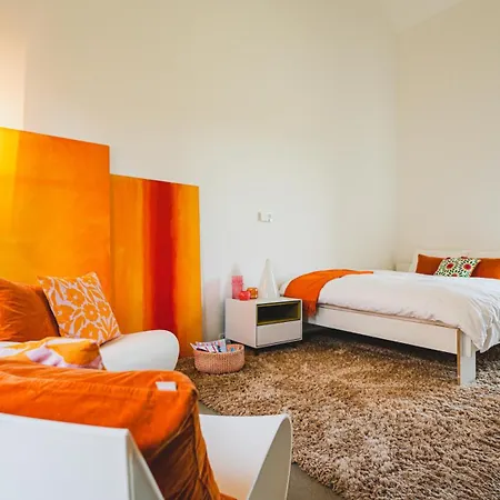 Premium Gardenguesthouse Mlinar With Pool & Sauna בית הארחה