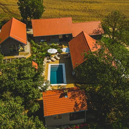 Premium Gardenguesthouse Mlinar With Pool & Sauna 3* Fokovci