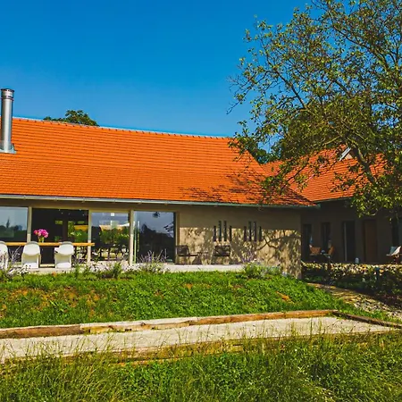 Premium Gardenguesthouse Mlinar With Pool & Sauna