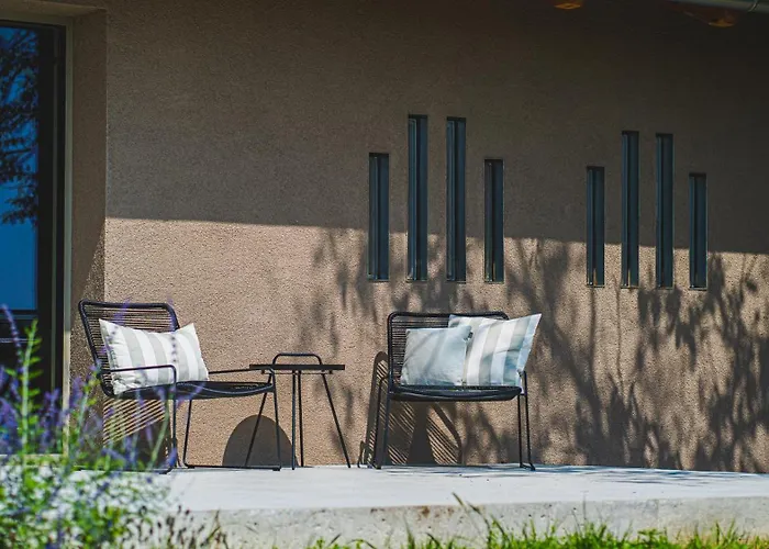 Premium Gardenguesthouse Mlinar With Pool & Sauna Guest house 3*