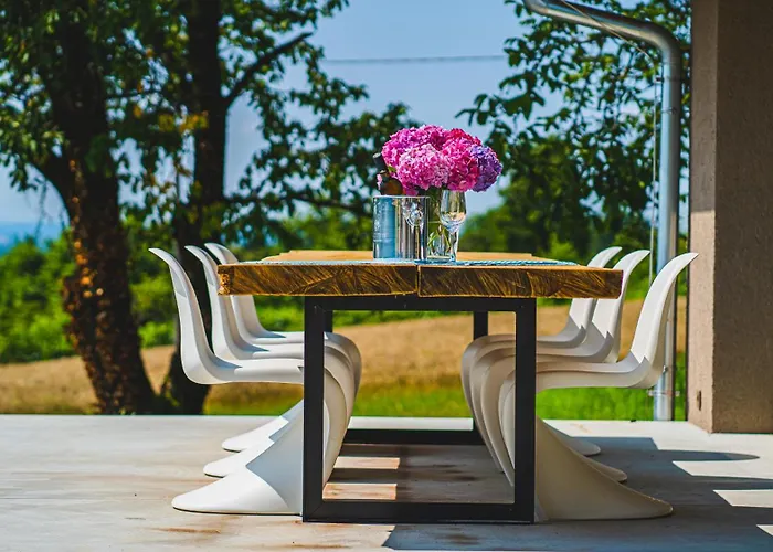 Premium Gardenguesthouse Mlinar With Pool & Sauna בית הארחה