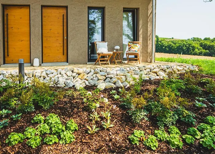 בית הארחה Premium Gardenguesthouse Mlinar With Pool & Sauna 3*