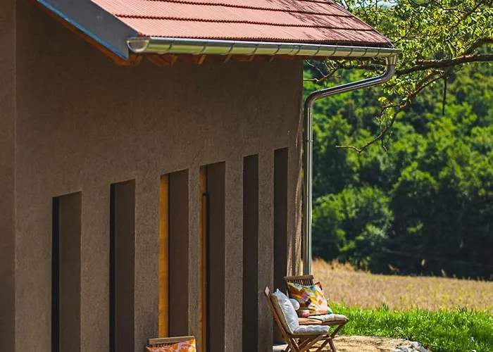 Premium Gardenguesthouse Mlinar With Pool & Sauna בית הארחה