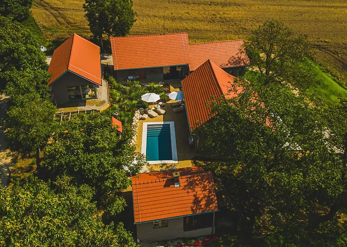 Premium Gardenguesthouse Mlinar With Pool & Sauna 3* Fokovci