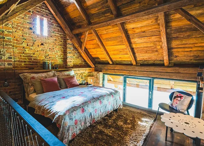 Premium Gardenguesthouse Mlinar With Pool & Sauna בית הארחה